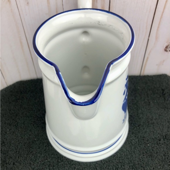 Vintage International House “Country Blue” Ceramic Pitcher 32oz - 9” Tall - Picture 5 of 9